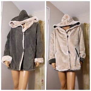 Reversible Plush‎ Learsi Teddy Jacket - Olive and Cream